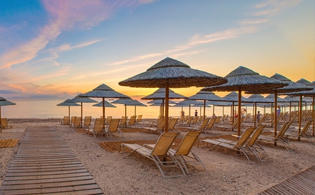 НЕА ПОТИДЕА, ДИОНИСИОС и НЕА ФОКЕА