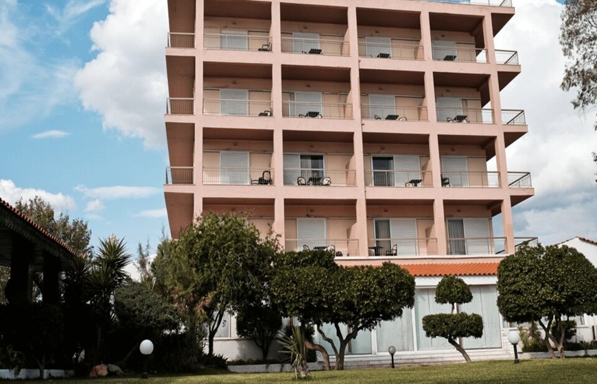 Stefania Beach Resort 4*